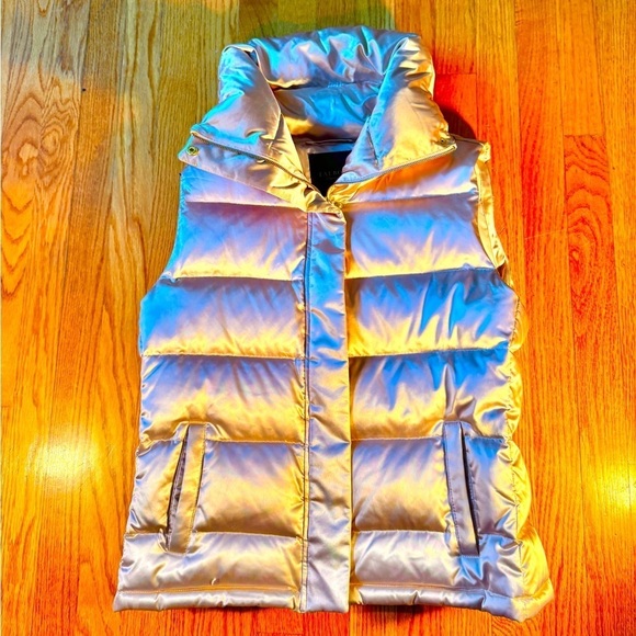 Talbots New High Collar Quilted Down Ladies Puffer Vest.WOW So Hot and Warm! 🥵🔥​ - Picture 5 of 13